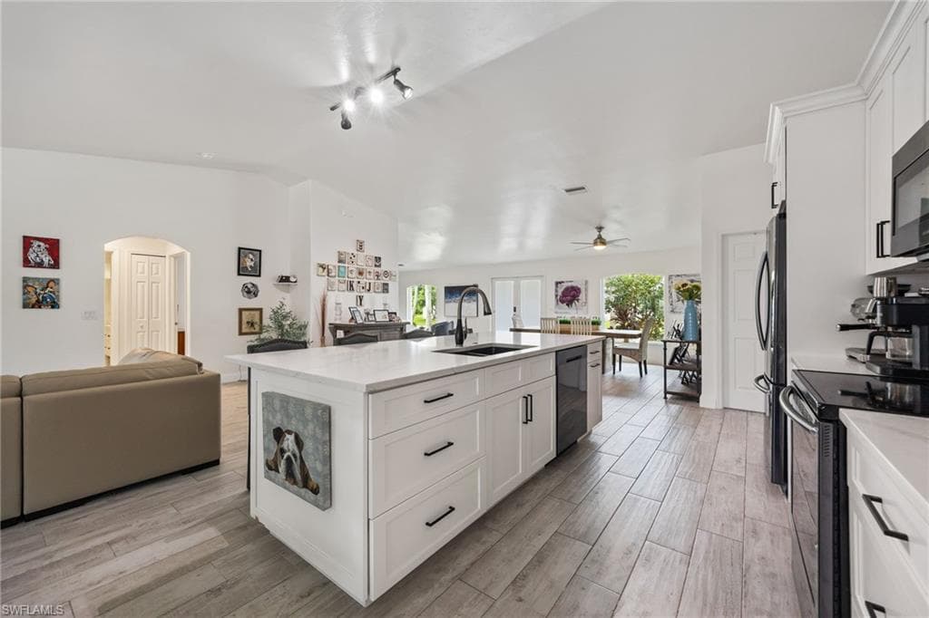 2017 SE 17th PL, CAPE CORAL FL 33990-15