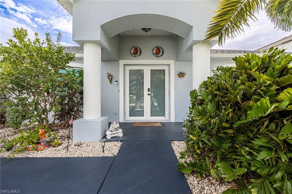 2017 SE 17th PL, CAPE CORAL FL 33990-4