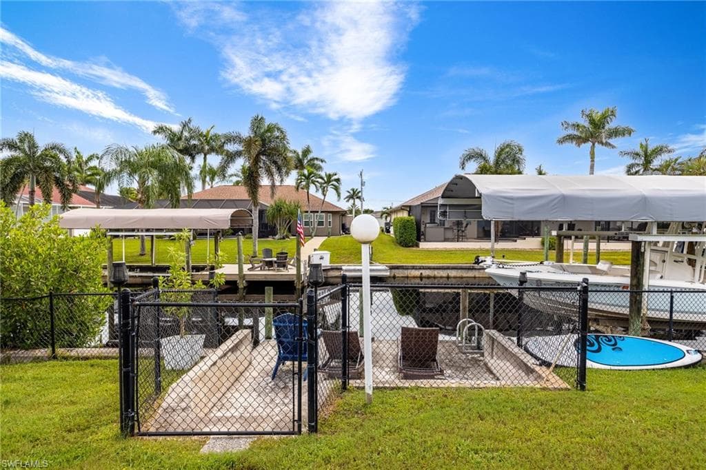 2017 SE 17th PL, CAPE CORAL FL 33990-39