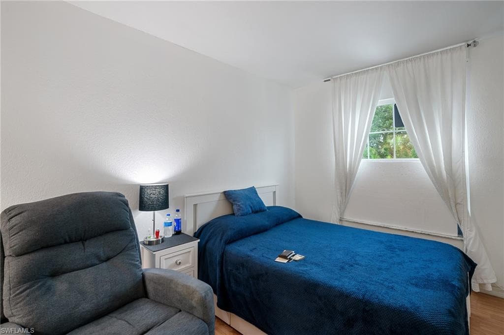 1447 SE 17th TER, CAPE CORAL FL 33990-15