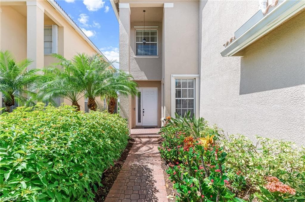 11260 Pond Cypress ST, FORT MYERS FL 33913-2