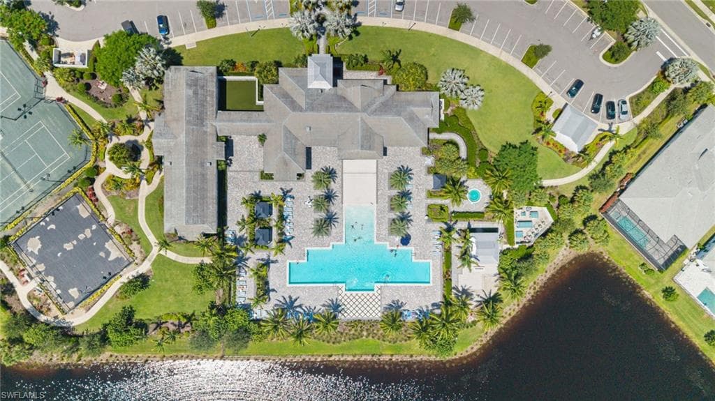 8936 Saint Lucia DR # 202, NAPLES FL 34114-32