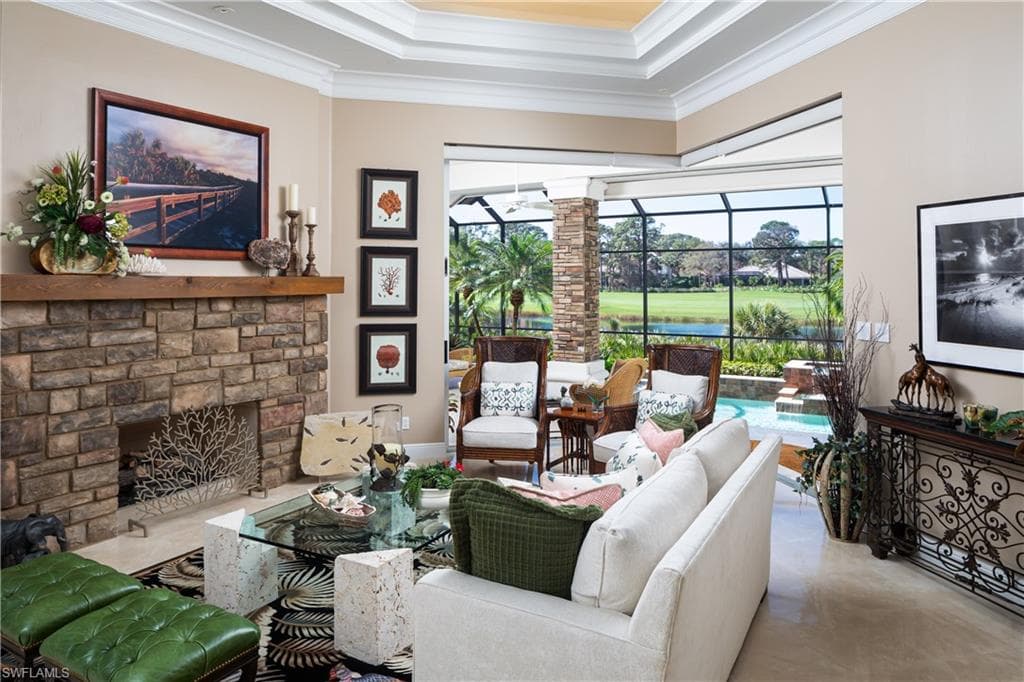 980 Barcarmil WAY, NAPLES FL 34110-5