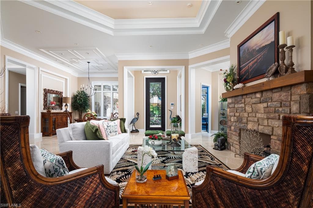 980 Barcarmil WAY, NAPLES FL 34110-6