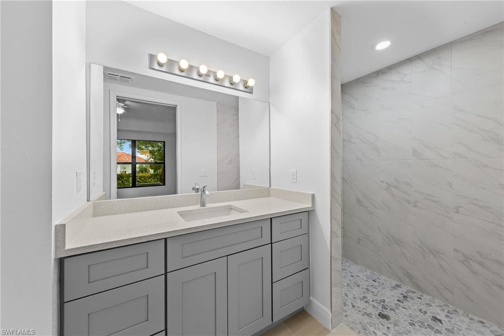 1802 Samantha Gayle WAY # 103, CAPE CORAL FL 33914-13