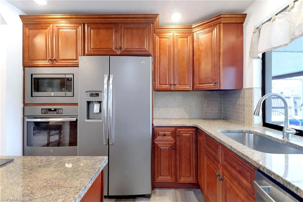 17084 Wayzata CT, NORTH FORT MYERS FL 33917-22