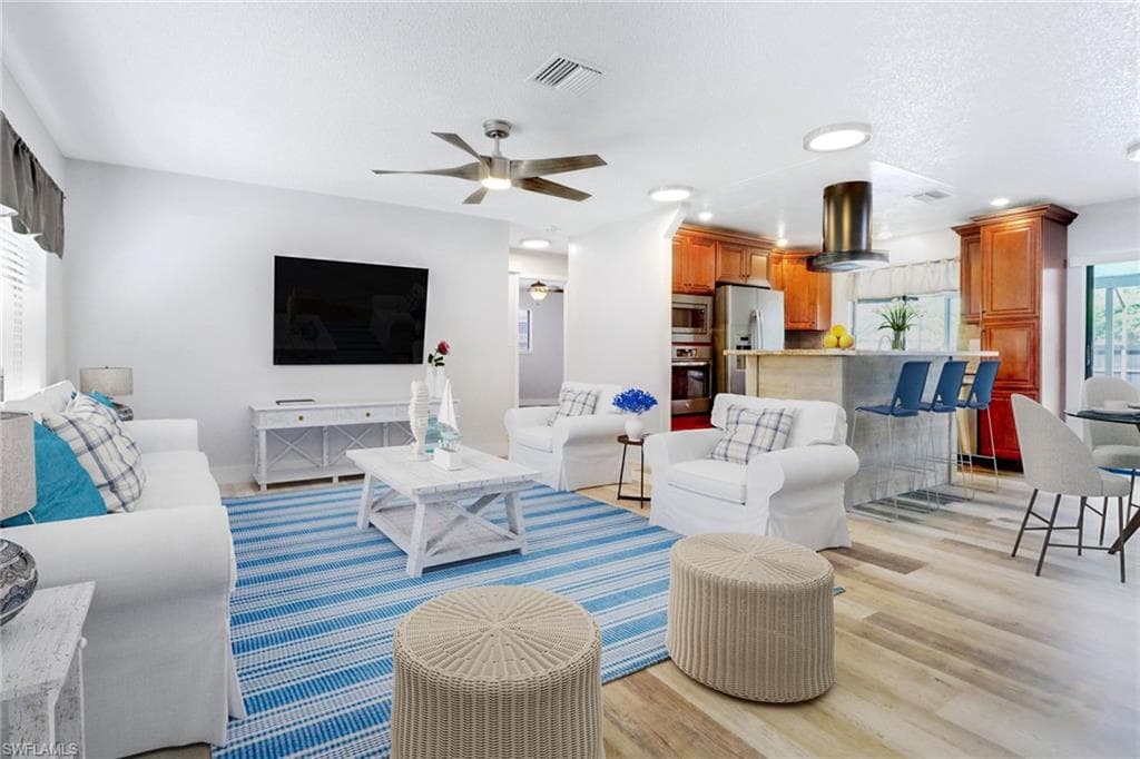 17084 Wayzata CT, NORTH FORT MYERS FL 33917-8