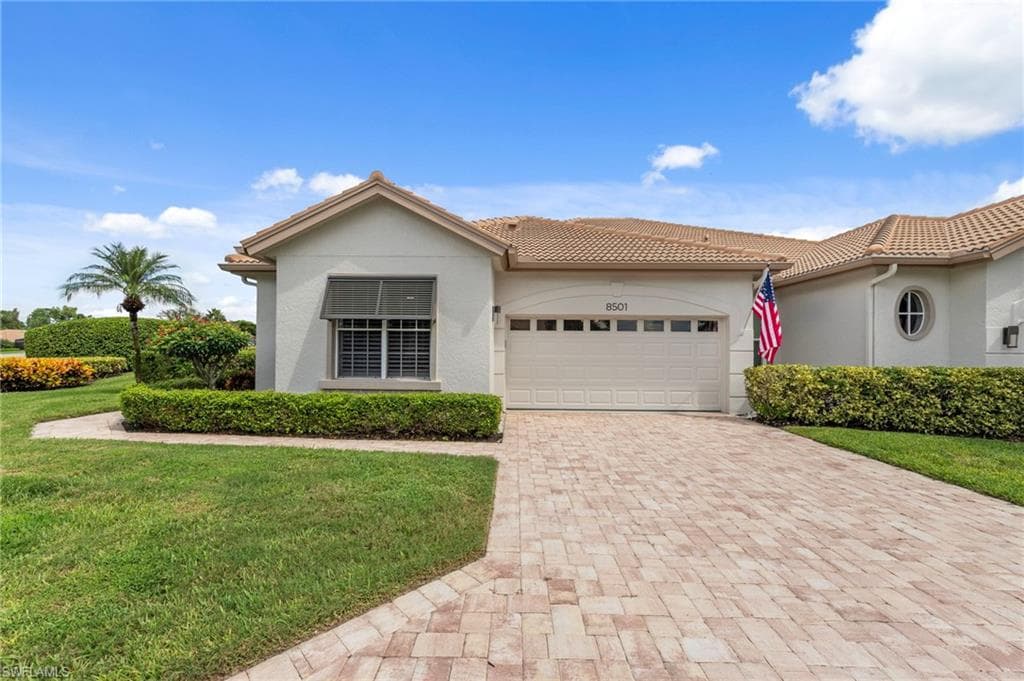 8501 Fairway Bend DR, ESTERO FL 33967-5