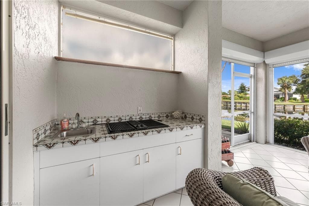 8501 Fairway Bend DR, ESTERO FL 33967-32