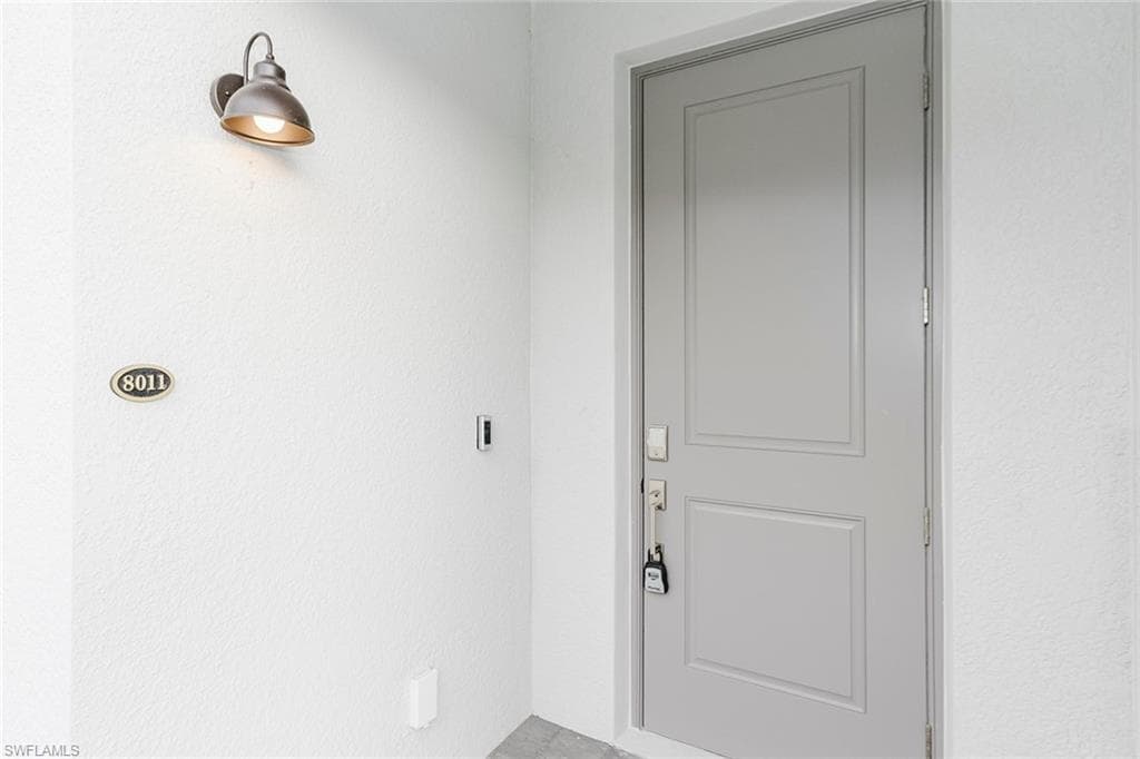 5661 Melbourne CT # 8011, AVE MARIA FL 34142-24