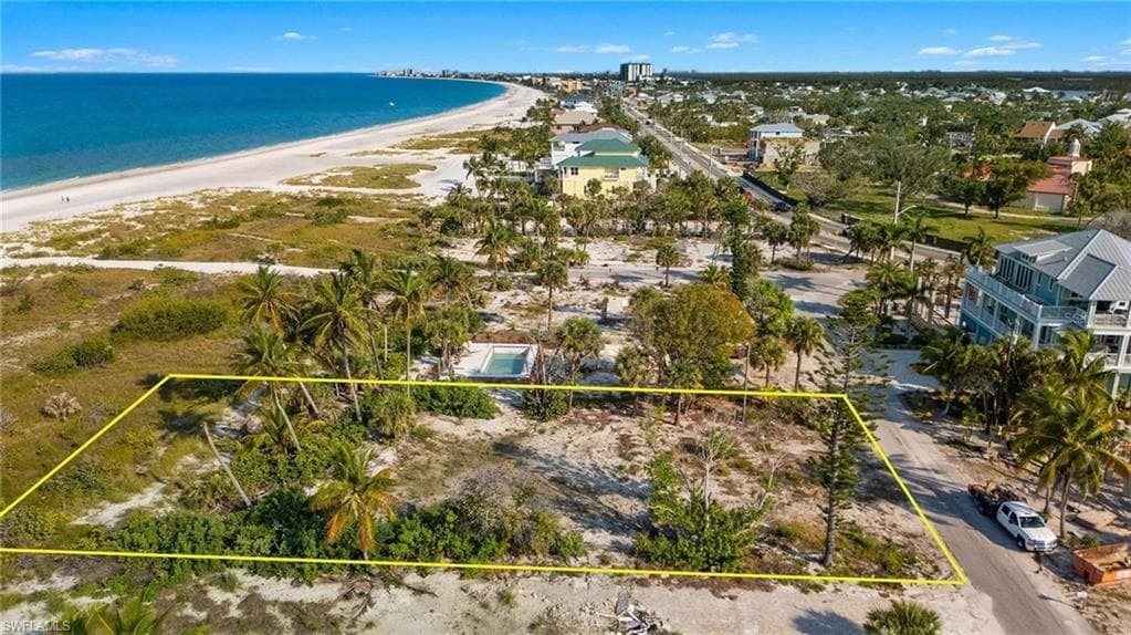 6032 Gulf RD, FORT MYERS BEACH FL 33931-3