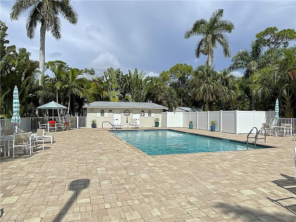 3002 Sandpiper Bay CIR # A103, NAPLES FL 34112-22