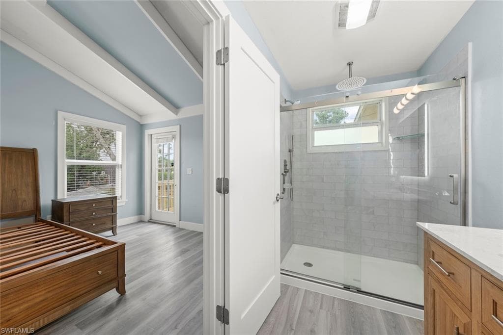 1142 Shell Basket LN-25