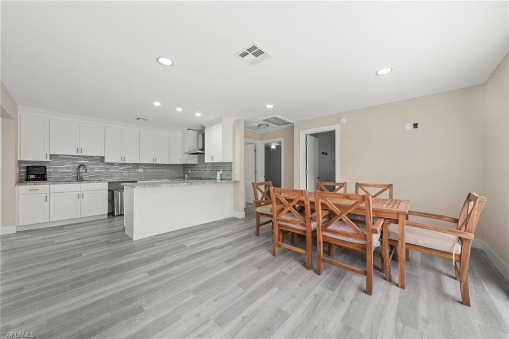 1142 Shell Basket LN-14