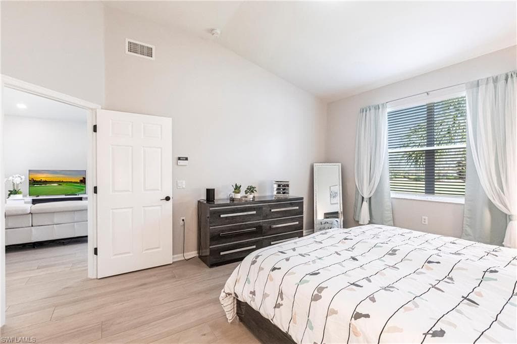 3070 Meandering WAY # 201, FORT MYERS FL 33905-22