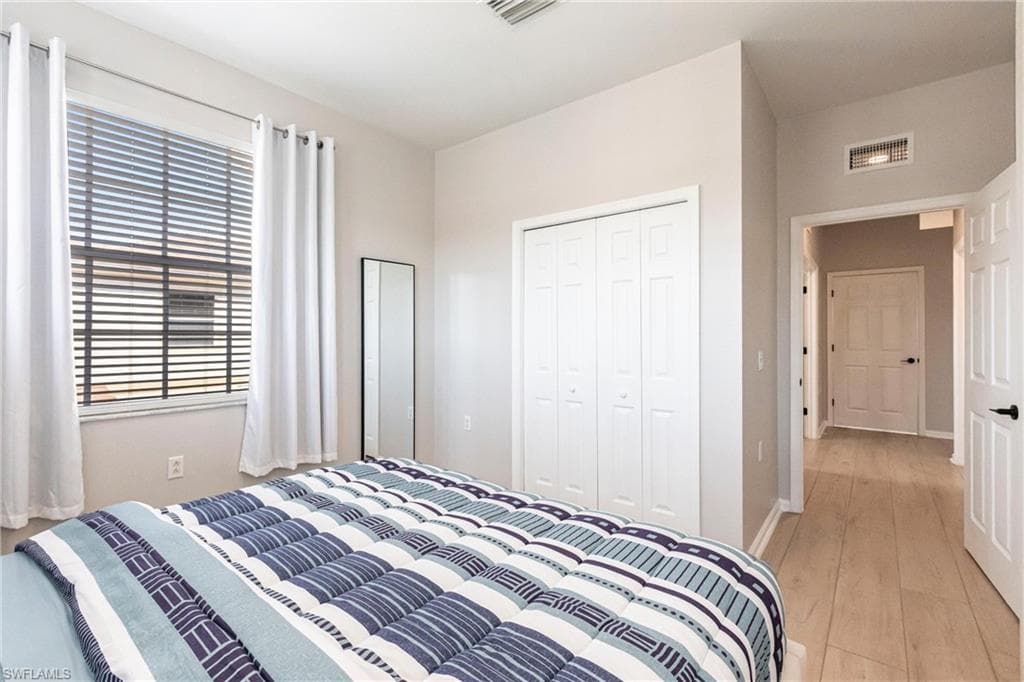 3070 Meandering WAY # 201, FORT MYERS FL 33905-32