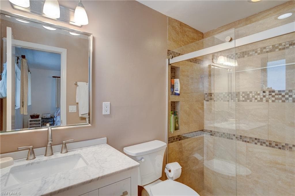 1358 Sunrise DR, NORTH FORT MYERS FL 33917-12