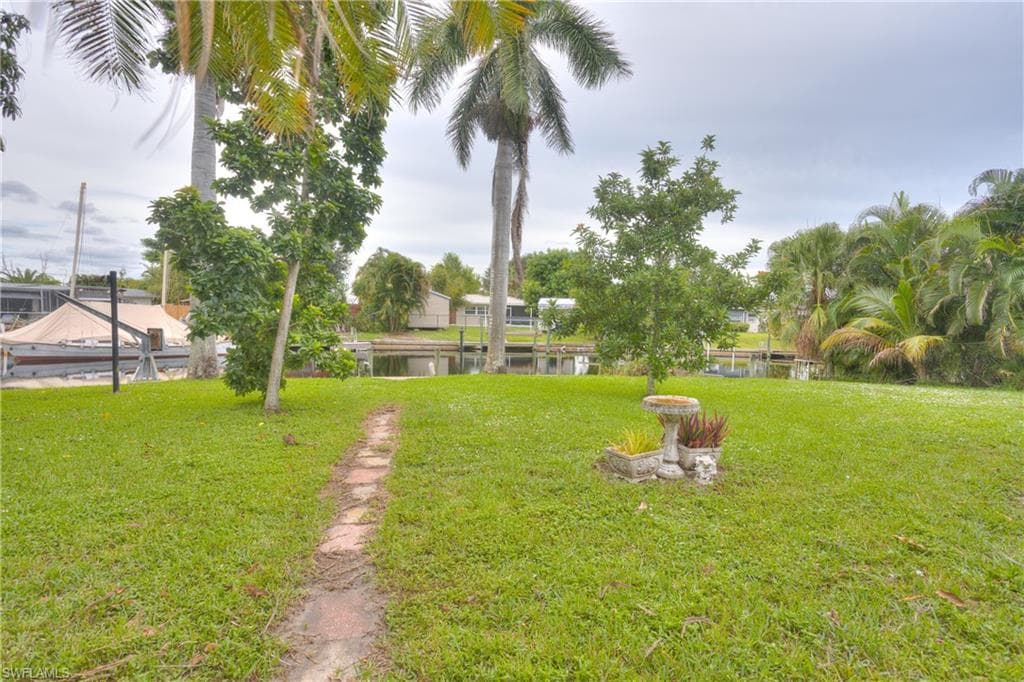1358 Sunrise DR, NORTH FORT MYERS FL 33917-25
