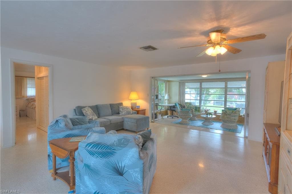 1358 Sunrise DR, NORTH FORT MYERS FL 33917-2