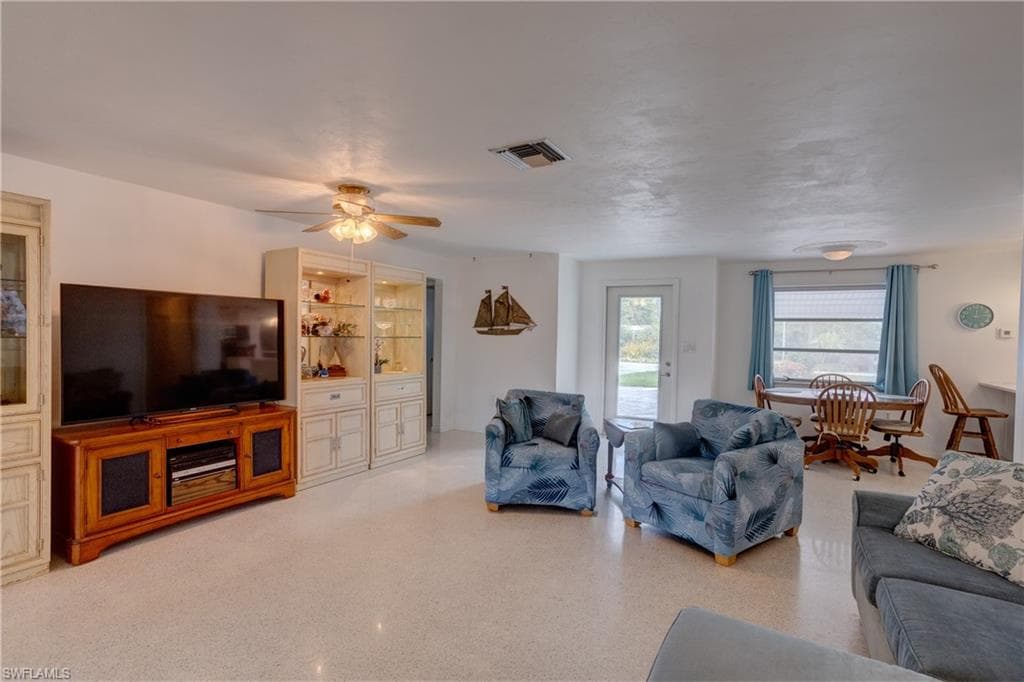 1358 Sunrise DR, NORTH FORT MYERS FL 33917-4