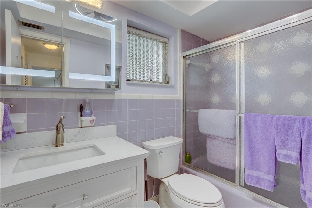 1358 Sunrise DR, NORTH FORT MYERS FL 33917-19