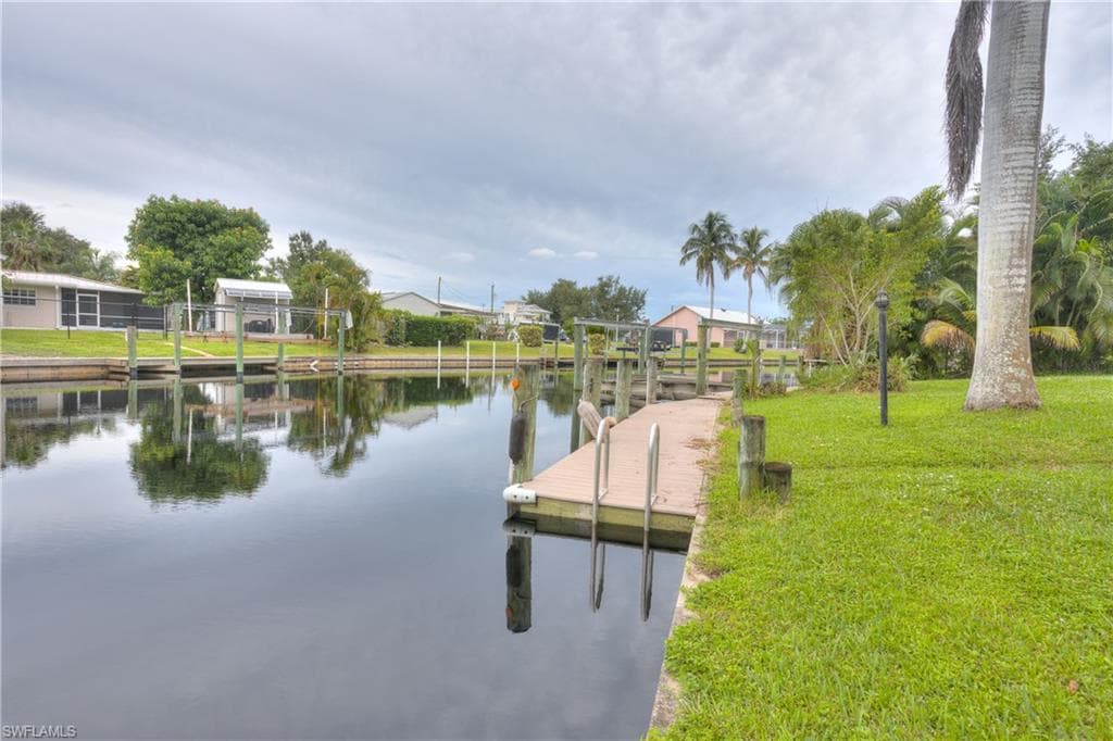 1358 Sunrise DR, NORTH FORT MYERS FL 33917-34