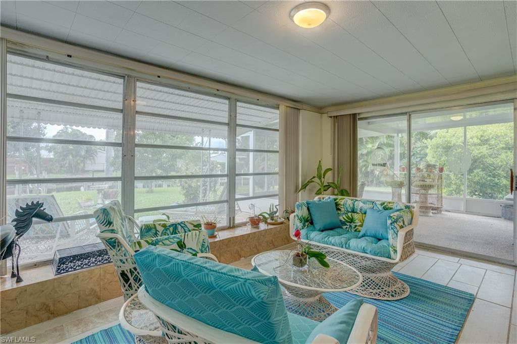 1358 Sunrise DR, NORTH FORT MYERS FL 33917-14