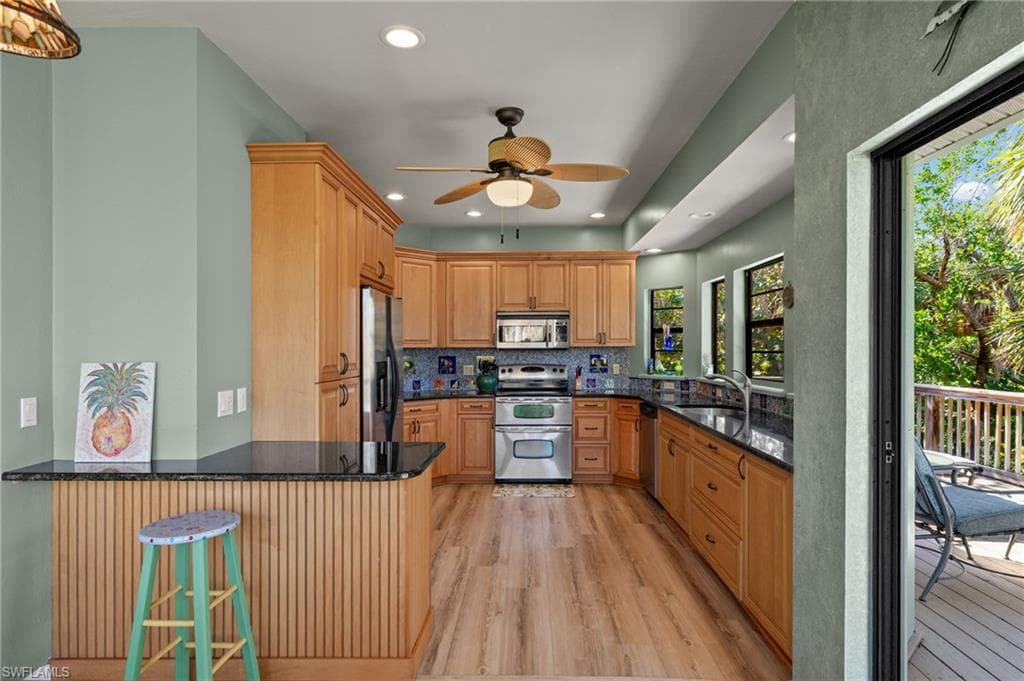 4631 Bowen Bayou RD, SANIBEL FL 33957-11