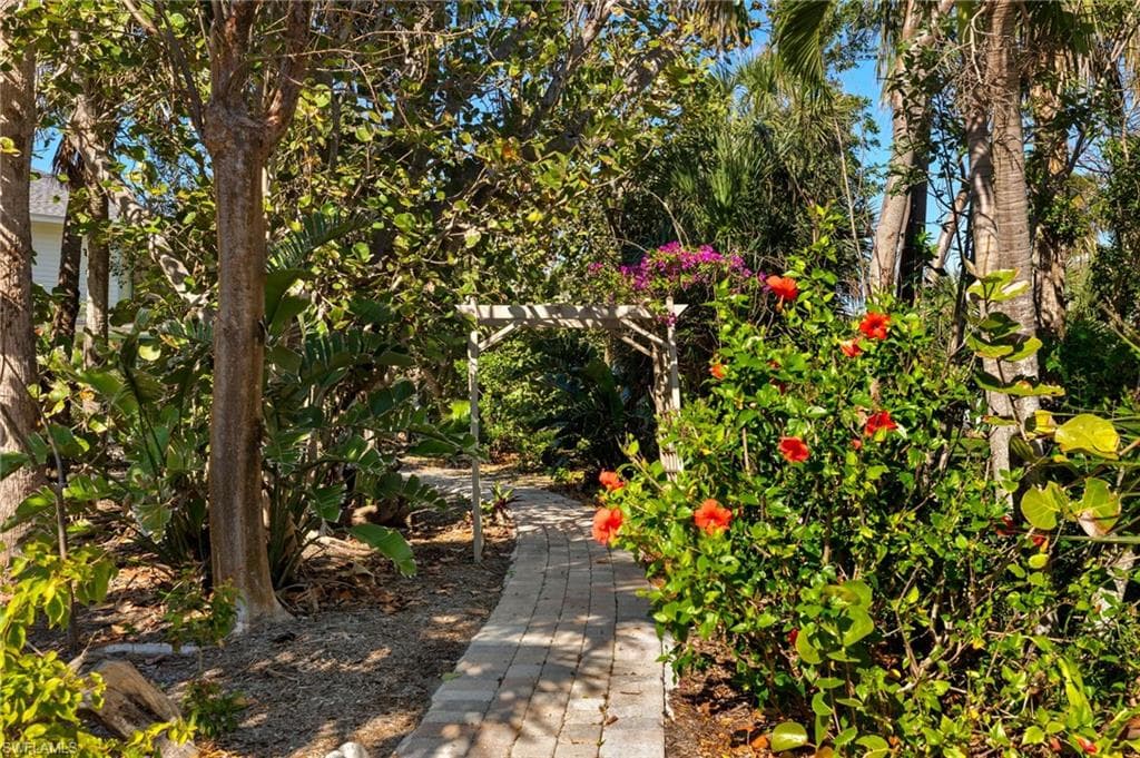 4631 Bowen Bayou RD, SANIBEL FL 33957-28