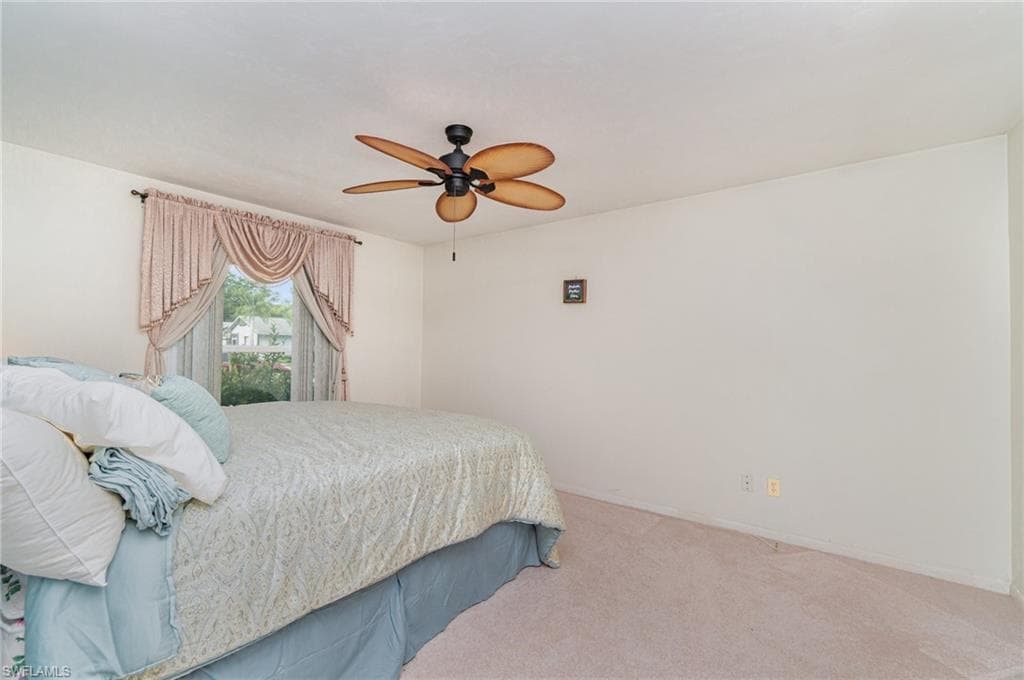 10615 Roxbury CT, LEHIGH ACRES FL 33936-13