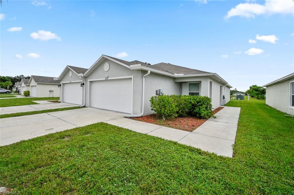 9032 Aegean CIR, LEHIGH ACRES FL 33936-17