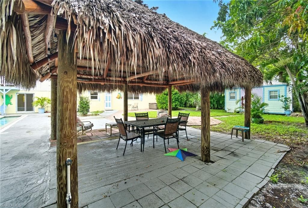 2662/2656 Mangrove ST, NAPLES FL 34112-33