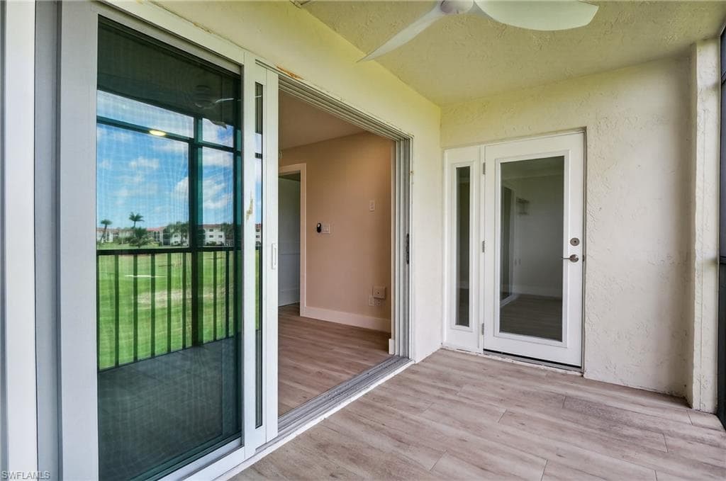 29 High Point CIR E # 204, NAPLES FL 34103-22