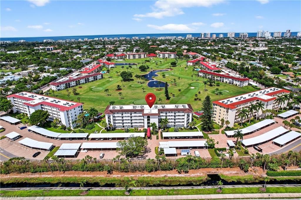 29 High Point CIR E # 204, NAPLES FL 34103-2
