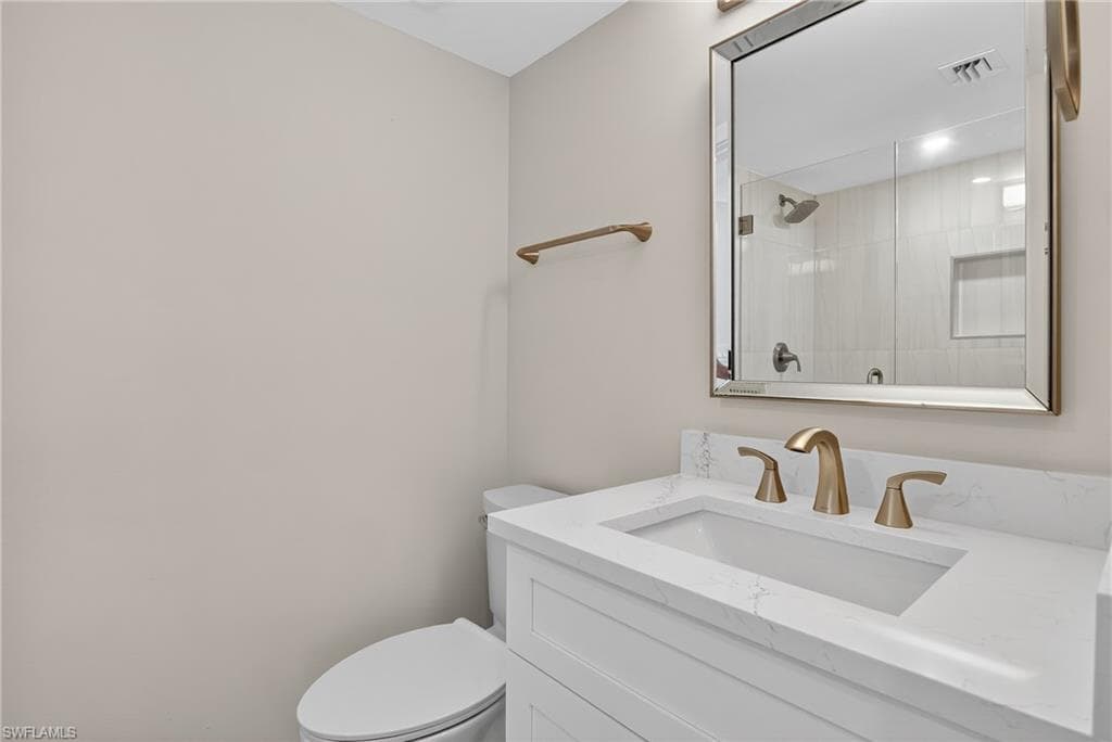 29 High Point CIR E # 204, NAPLES FL 34103-13