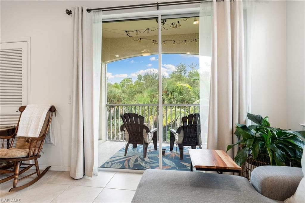 18239 Creekside Preserve LOOP # 202, FORT MYERS FL 33908-10