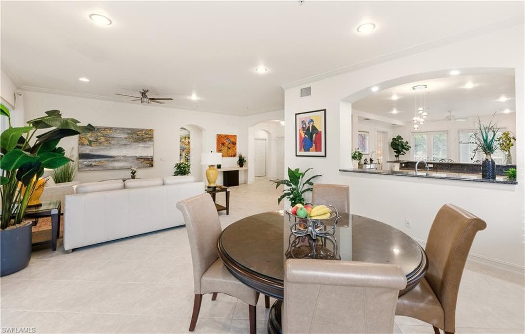 2843 Tiburon BLVD E # 102, NAPLES FL 34109-4