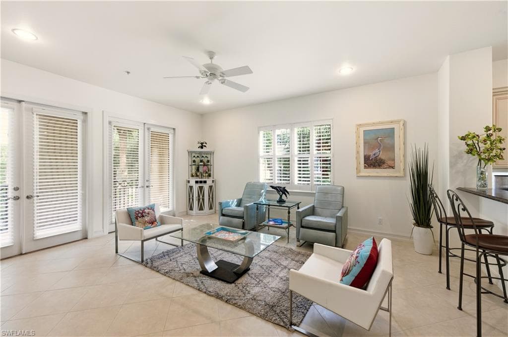 2843 Tiburon BLVD E # 102, NAPLES FL 34109-17