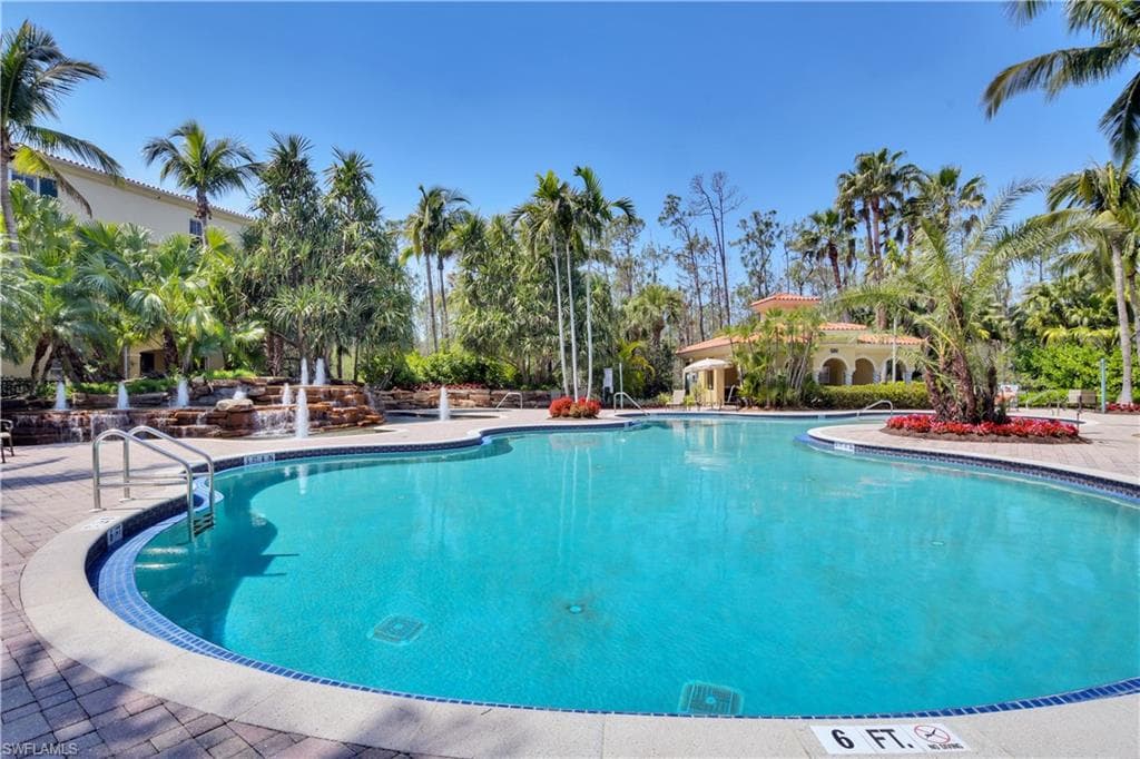 2843 Tiburon BLVD E # 102, NAPLES FL 34109-39