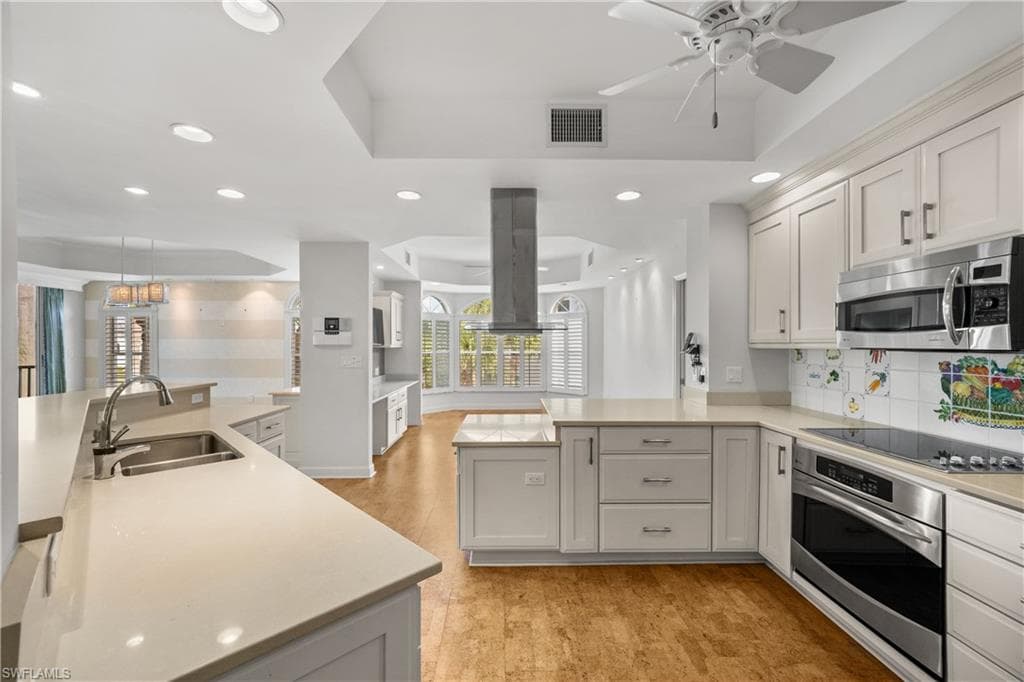 591 Audubon BLVD # 201, NAPLES FL 34110-5