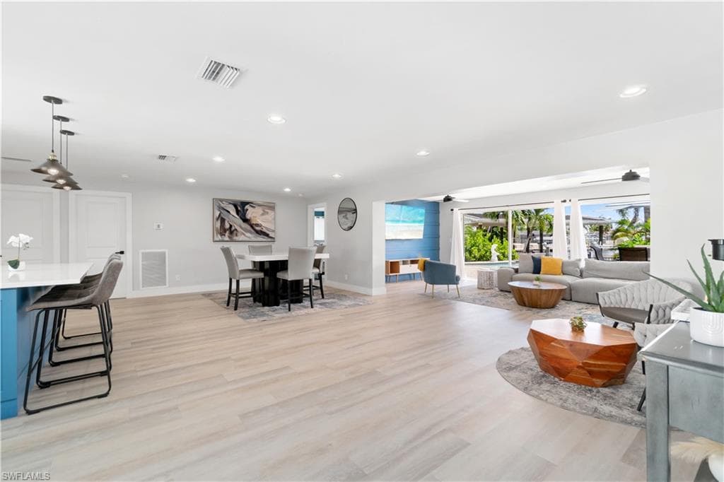 5161 Williams DR, FORT MYERS BEACH FL 33931-16