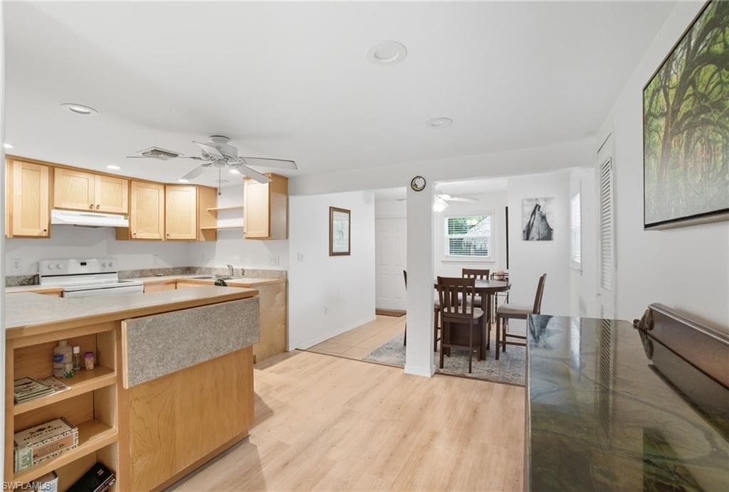 2662/2656 Mangrove ST, NAPLES FL 34112-18