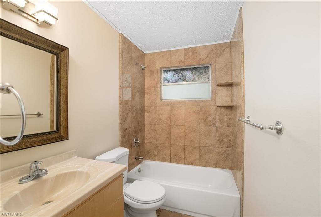 2662/2656 Mangrove ST, NAPLES FL 34112-30