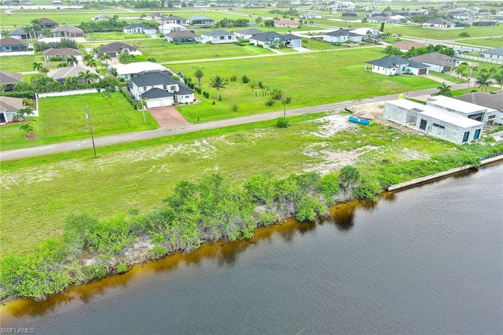 1025 NW 35th PL, CAPE CORAL FL 33993-30