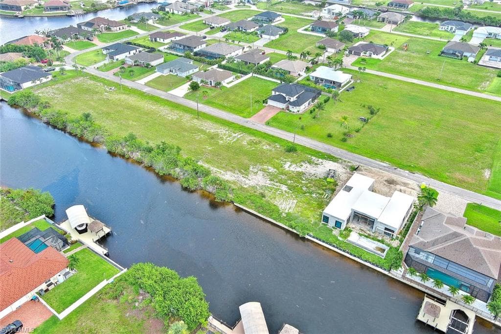 1025 NW 35th PL, CAPE CORAL FL 33993-24