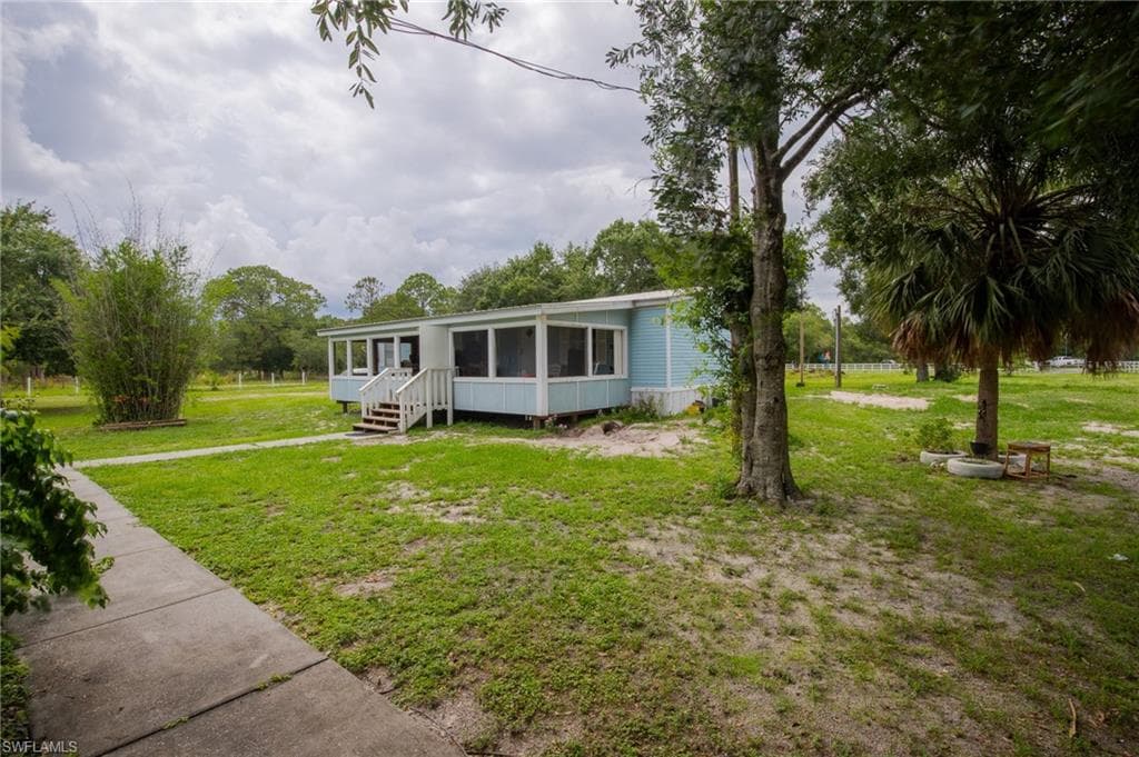 1856 Tampa AVE, CLEWISTON FL 33440-21