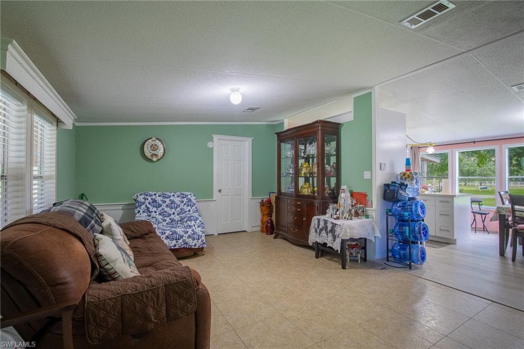 1856 Tampa AVE, CLEWISTON FL 33440-9