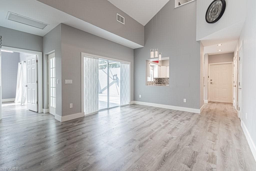 4544 Court WAY # 18D, NAPLES FL 34109-1