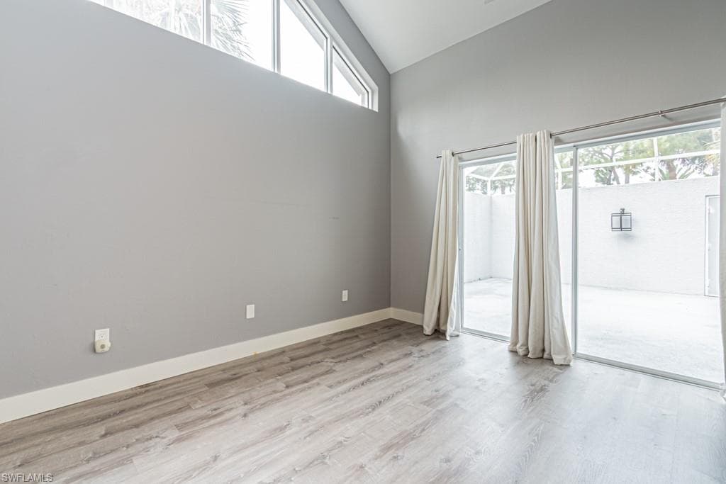 4544 Court WAY # 18D, NAPLES FL 34109-11