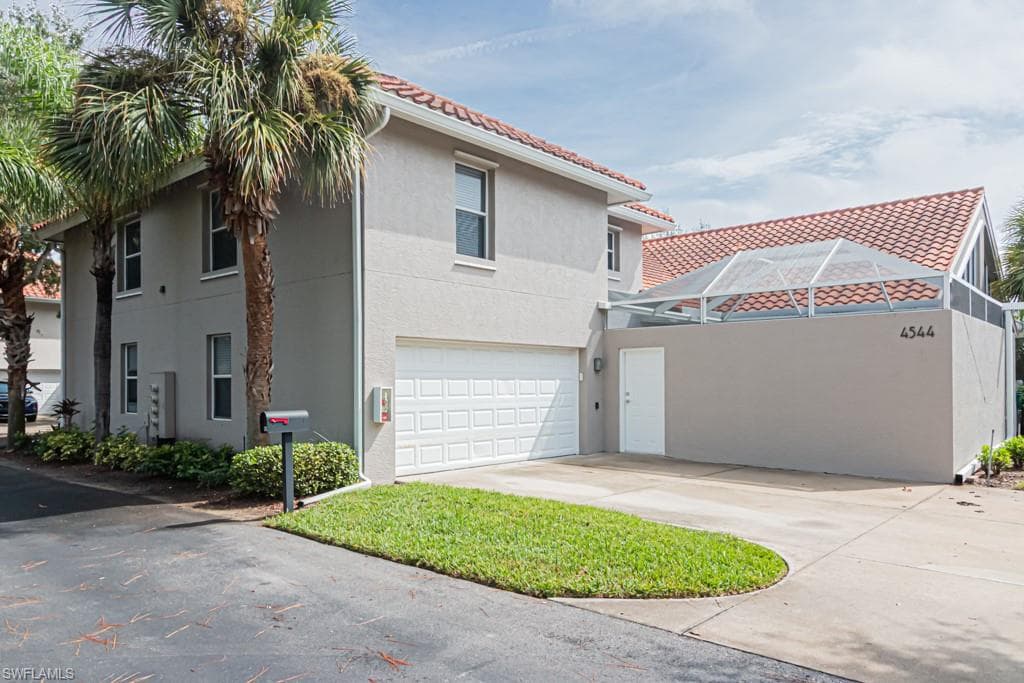 4544 Court WAY # 18D, NAPLES FL 34109-2